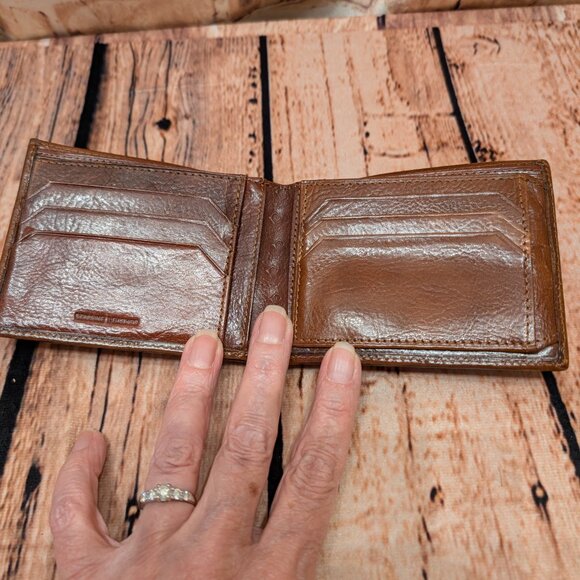 Pierre Cardin Brown Leather Wallet Used in GREAT shape - Picture 5 of 11